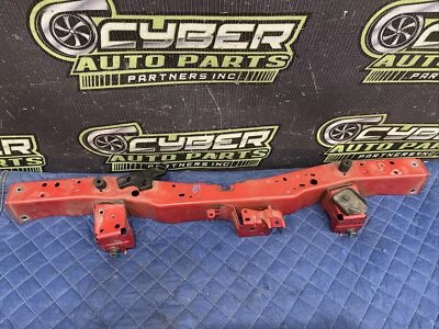 2014 TOYOTA PRIUS V RADIADOR CENTRAL SUPERIOR FRONTAL SUPORTE BARRA DE AMARRAÇÃO FABRICANTE DE EQUIPAMENTO ORIGINAL VERMELHO - Imagem 1 de 4