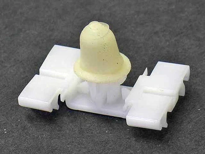 适用于 2001 - 2006 年宝马 330Ci 门成型固定器 97666HVMH 2002 2003 2004 2005 — 第 1/2 张图片