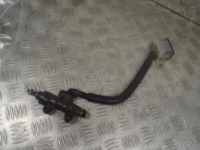 Cilindro maestro freno trasero Honda CBR1000RR CBR1000 RR Fireblade 2004-2007 Foto 1 de 4