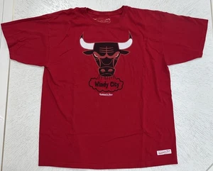Mitchell Ness T Shirt Men’s XL Bulls Windy City Red Short Sleeve Casual Active - Picture 1 of 9