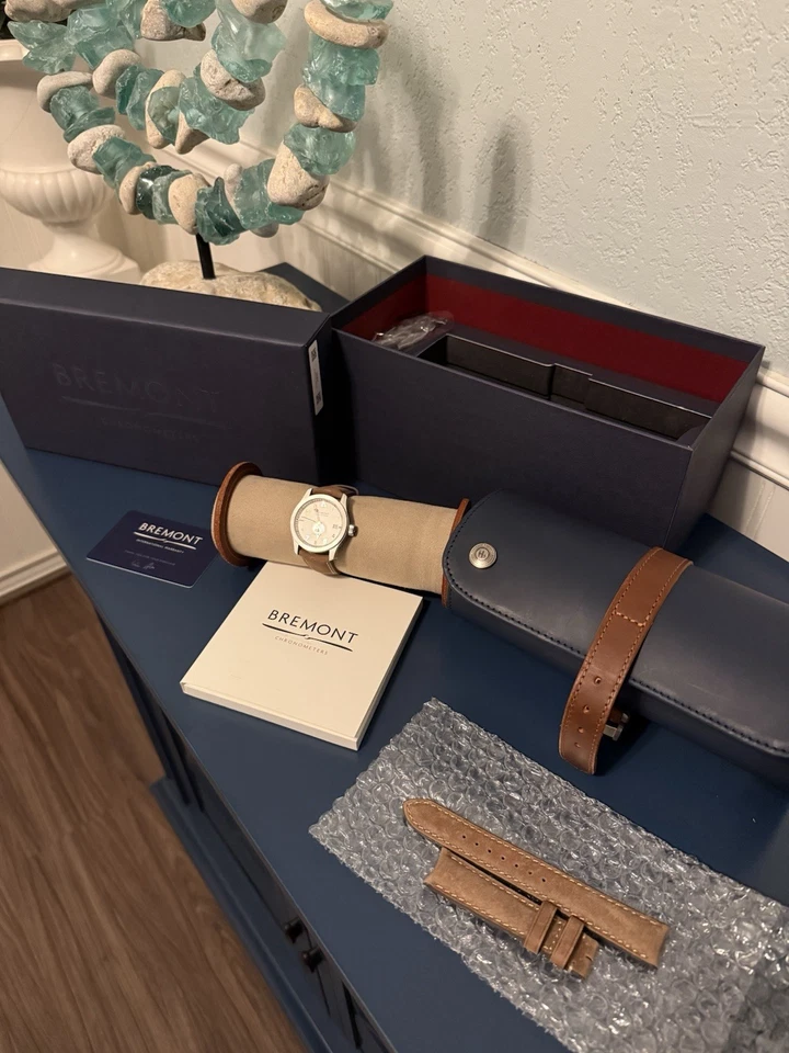 Bremont Solo SOLO37-RG-R-S 37mm Steel Automatic Men Watch Box & Papers - Image 1 of 4