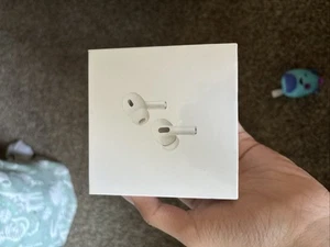 sealed Airpods Pro 2nd Generation with Wireless Charging case - Zdjęcie 1 z 3