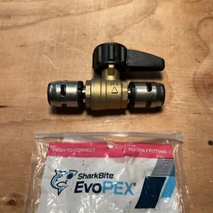 SharkBite EvoPEX Push-to-Connect Ball Valve 1/2" RT K22222Z - Picture 1 of 3