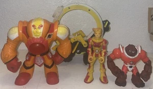 FISHER PRICE PLANET HEROES FIGURES SUN COMMANDER MARS DIGGER VENUS DAZZLE SATURN - Picture 1 of 23