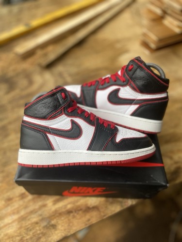 JORDAN 1 HIGH 'BLOODLINE' UK 3.5