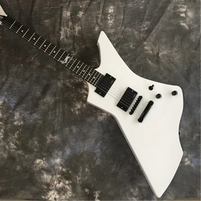 Guitarra Eléctrica James Hetfield Snakebyte Blanca Pastillas Activas Herrajes Negros Foto 1 de 4