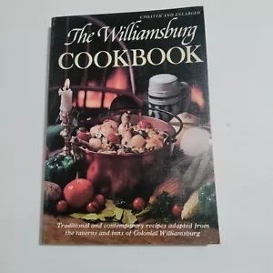 The Williamsburg Cookbook by The Colonial Williamsburg Foundation 1975 Paperback - Imagen 1 de 16