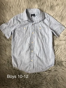 The Children’s Place Boys Blue Button Down Dress Collar Short Sleeve Shirt 10-12 - Picture 1 of 2