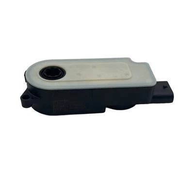 Genuine Vauxhall Astra K Sports Tourer Shutter Grille Motor Actuator 39202582 - Image 1 of 4