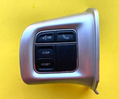 2011-17 道奇 GRAND CARAVAN STEERING WHEEL CRUISE 控制开关 原始设备制造商 56046252AD — 第 1/4 张图片