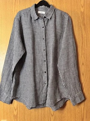 Men’s Uniqlo Gingham Miniature Black & White Check Long Sleeve Shirt Size Medium - Image 1 of 4