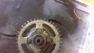 1986 kawasaki ke 100 rear sprocket and hub - Picture 1 of 7