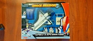 Realtoy NASA Space Mission Exploration Shuttle with Astronauts playset new  - Picture 1 of 1