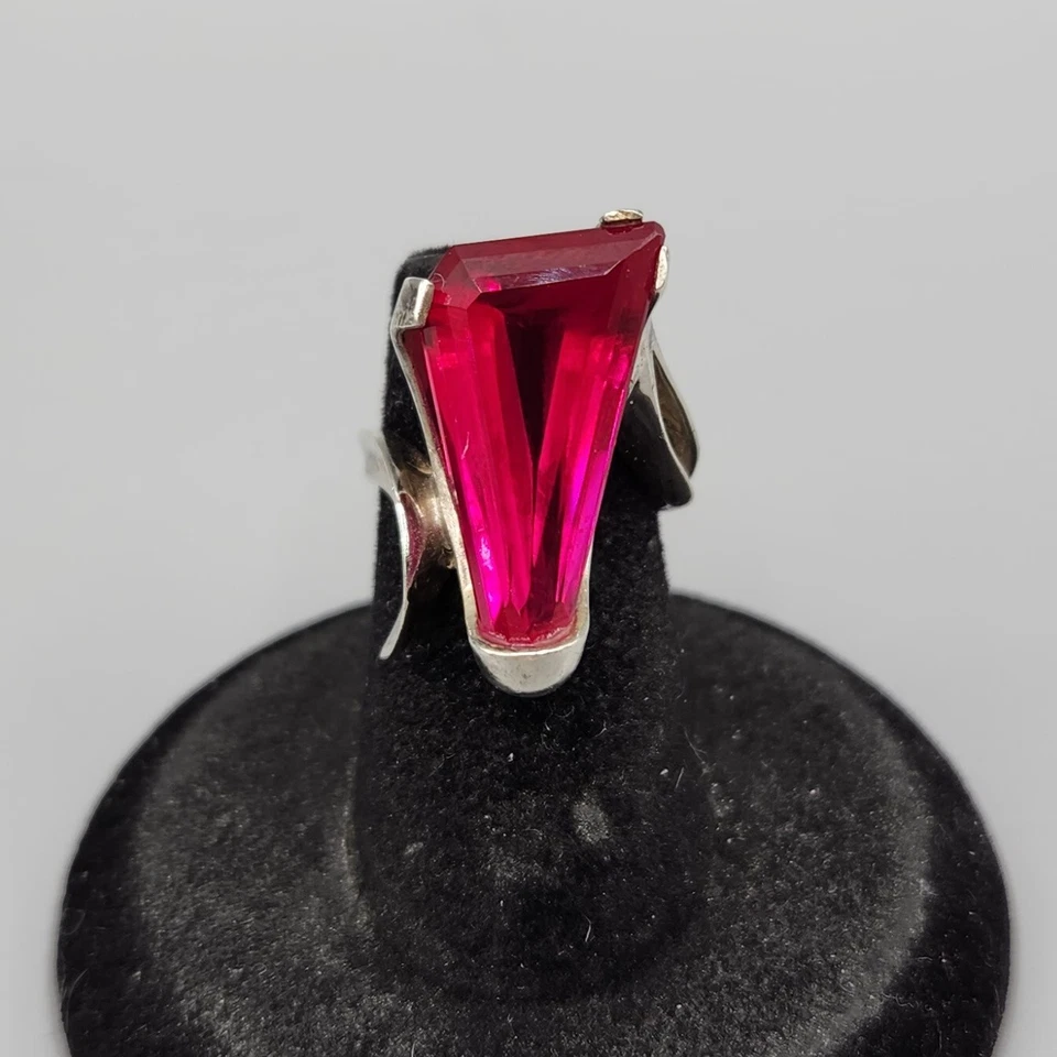 Large Fantasy Cut Lab Created Ruby Sterling Silver Modernist Ring Sz 5 7.5g - Image 1 of 4