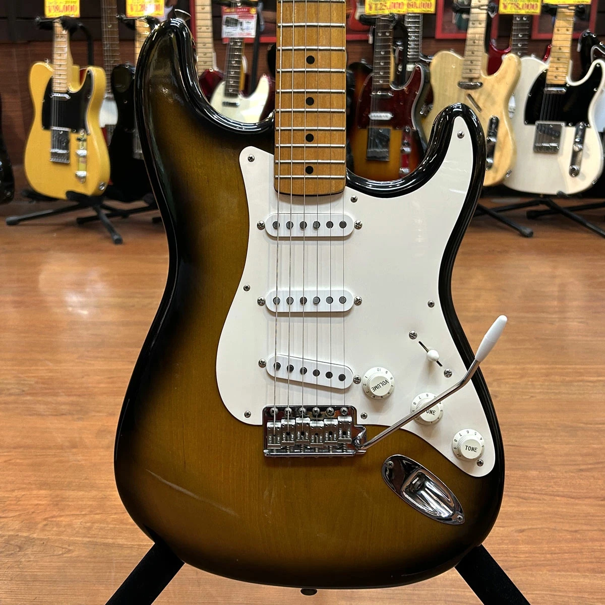 ギター Fender 40th Anniversary Stratocaster Squier Guitarra elétrica Stratocaster edição dourada de 40º