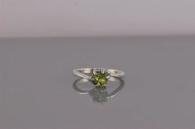 Sterling Silver Green Peridot Solitaire Bypass Band Ring 925 Sz: 6 - Image 1 of 4