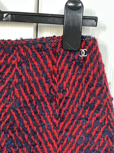 Gonna corta Chanel in tweed blu e rosso taglia FR40 UK12 M Medium
