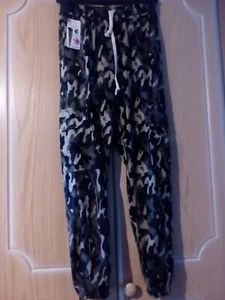 Ladies Elastic Waist Camouflage Cargo Pants Jogger Size 8-10 Small - Picture 1 of 5