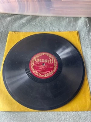 GENNETT Record 78 rpm 3167 LONESOMEST GIRL IN TOWN / I WONDER - Image 1 of 2