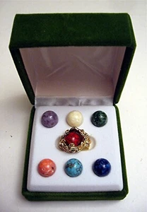 Anillo Estilo Pepita Dorada De Colección con 7 Piedras Cambiables Stock Antiguo - Imagen 1 de 3