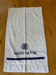 Vintage WHITE HOUSE Seal Towel Novelty by Renaissance Cotton Terry Made USA - Picture 1 of 6