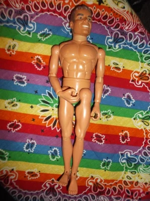 Muñeca masculina "Eddie" Hasbro articulada-12"-suelta=1996 Foto 1 de 2