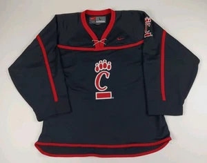 Camiseta deportiva de hockey vintage del equipo Nike de la Universidad de Cincinnati cosida talla grande negra  - Imagen 1 de 15
