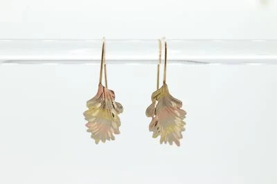 Brincos pendentes de ouro rosa branco amarelo 14k com gota. Brincos texturizados de folha de diamante - Imagem 1 de 4