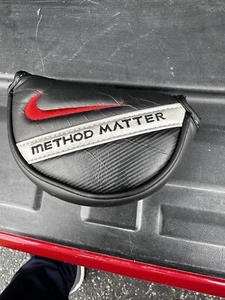 NIKE Method Matter Mid-Mallet albero centrale putter copricapo custodia - Foto 1 di 5