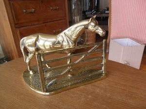 Vintage Large Brass Horse Standing beside Gate Figure Ornament (2.8 KG) - Picture 1 of 13