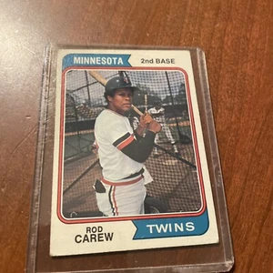 1974 Topps - #50 Rod Carew Minnesota Twins. HOF - Picture 1 of 2