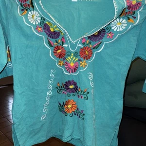 Vtg Mexican Top Women Blouse Medium Cotton Embroidered Short Sleeve - Picture 1 of 10
