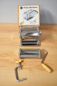 HEAVY DUTY UNUSED PASTA MACHINE #1048534 - MAKES LASAGNA -FETTUCINE -TAGLIOLINI - Picture 1 of 3