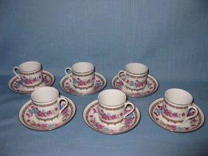 DEMITASSE TASSE UND UNTERTASSE 6ER SET, ROSA UND BLAUE BLUMEN, VINTAGE CHINA - Bild 1 von 7