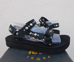 TEVA BLACK MIDFORM UNIVERSAL STUDDED LEATHER SANDALS, WOMEN US 9/ EUR 40 ~NEW - Picture 1 of 4