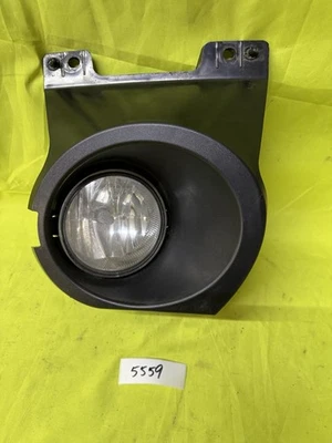 2011-14 FORD F150 RIGHT PASSENGER SIDE FRONT BUMPER MOUNTED FOG LIGHT W/BEZEL - Image 1 of 4