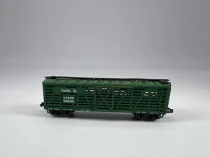 Trix #80680 N Scale Santa Fe ATSF Cattle Stock Car Very Good Condition - Picture 1 of 6