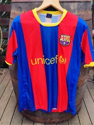 Barcelona Shirt Jersey No 10 Lionel Messi Size L - image 1 of 4