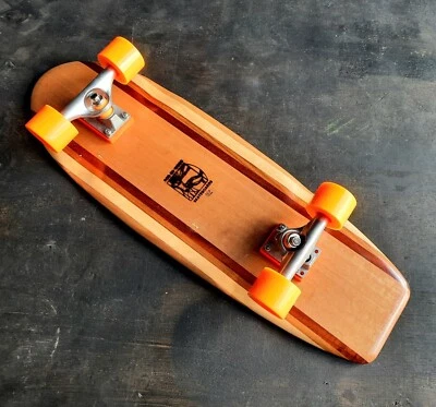 "PIGLET" CRUISER SKATEBOARD STANDARD hecho a mano por Robinwood en maderas recicladas Foto 1 de 4