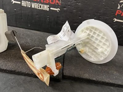 Mercedes Clase GLS 2017-2019 unidad de envío de nivel de bomba de combustible Foto 1 de 4