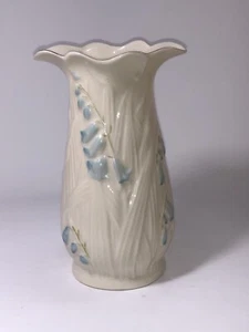VINTAGE, BELLEEK FINE CHINA, SPILL VASE, HAREBELL BLUE BELLS, BEAUTIFUL! - Picture 1 of 7