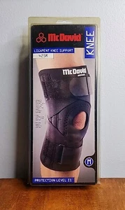 McDavid 425R Ligament Knee Support Brace Size Medium Protection Level II - Picture 1 of 7