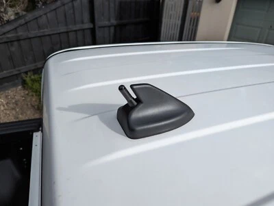 Antenna/Aerial Stubby Bee Sting for Ford UB Everest NextGen 3.5cm - Image 1 of 4