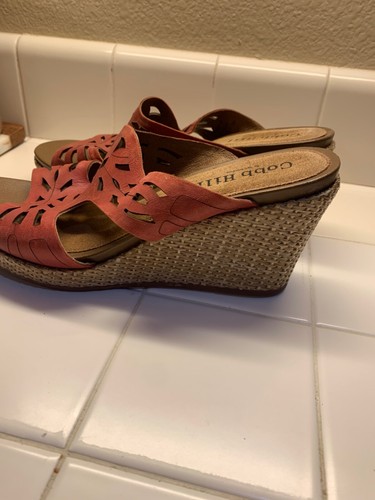 Sandali Cobb Hill di New Balance in pelle zeppa rossa intrecciati taglia 9