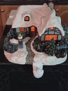 Percha de medias iluminada Thomas Kinkade A Christmas Cottage nueva en caja #29900 - Imagen 1 de 4