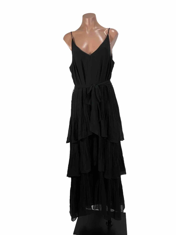 Vestido Negro Casa Blanca Mercado Negro WHBM En Niveles Plisado Volantes Gasa Sin Mangas 16 Foto 1 de 4