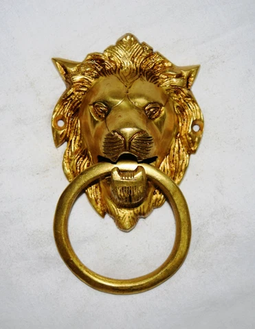 Golden Lion Face Shape Door Knocker Brass Handmade King Of Animal Doorbell UR19 Cover