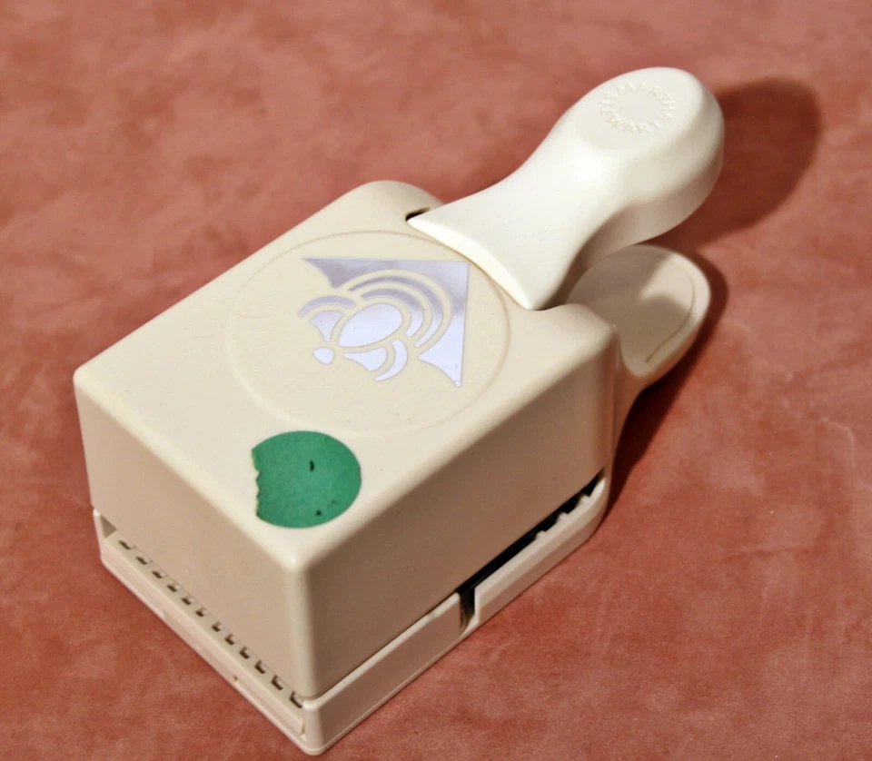 Martha Stewart  Lace Trim Border Edge Paper  Craft Punch - Image 1 of 1