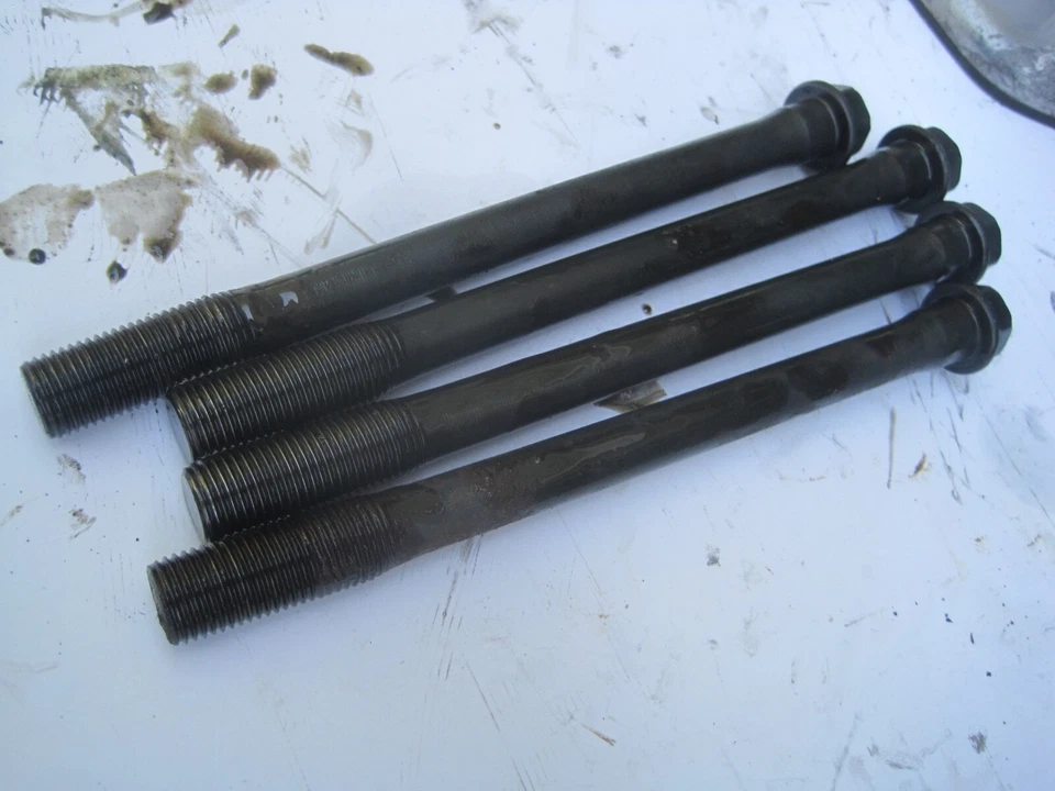 78-82 HONDA CX500C CX500 CX500D PERNO CULATA PERSONALIZADO DE LUJO X4 Foto 1 de 1