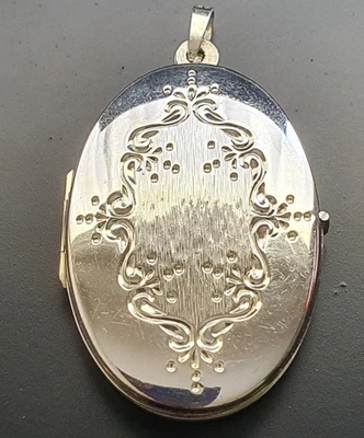 New Sterling Silver Oval Locket Photo Memories Family Love Sweet Engrave Friends - Image 1 of 4
